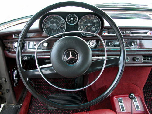 Mercedes 300 SEL, mercedes museum, mercedes s-class